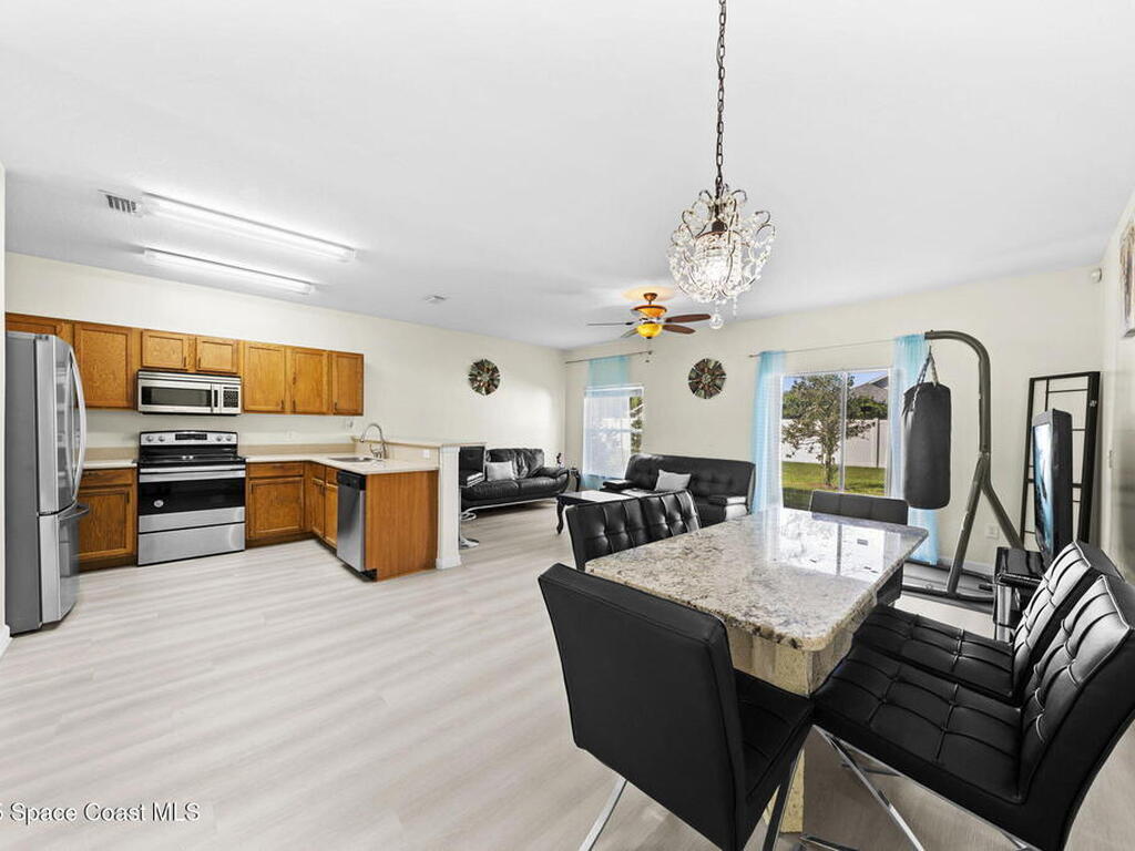 2615 Revolution Street, Melbourne, FL 32935