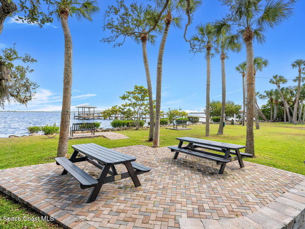 135 N Twin Lakes Road, Cocoa, FL 32926