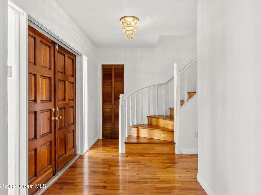 695 Jackson Court, Satellite Beach, FL 32937