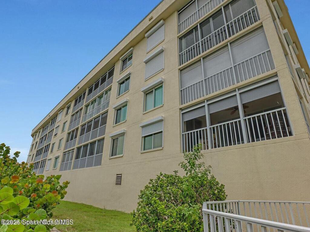 190 Pinellas Lane, Cocoa Beach, FL 32931