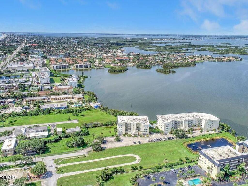 190 Pinellas Lane, Cocoa Beach, FL 32931