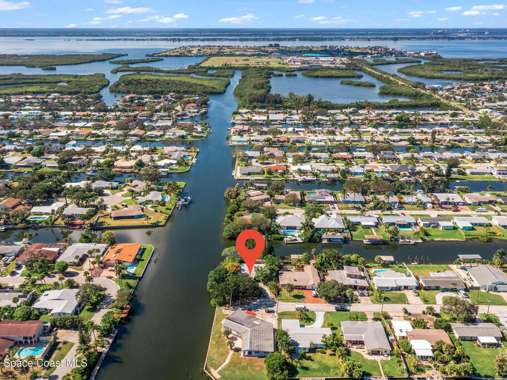 124 Aucila Road, Cocoa Beach, FL 32931