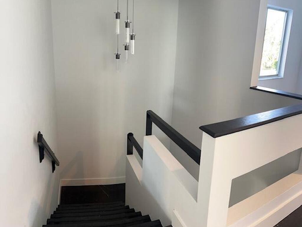 807 W Central Boulevard, Cape Canaveral, FL 32920