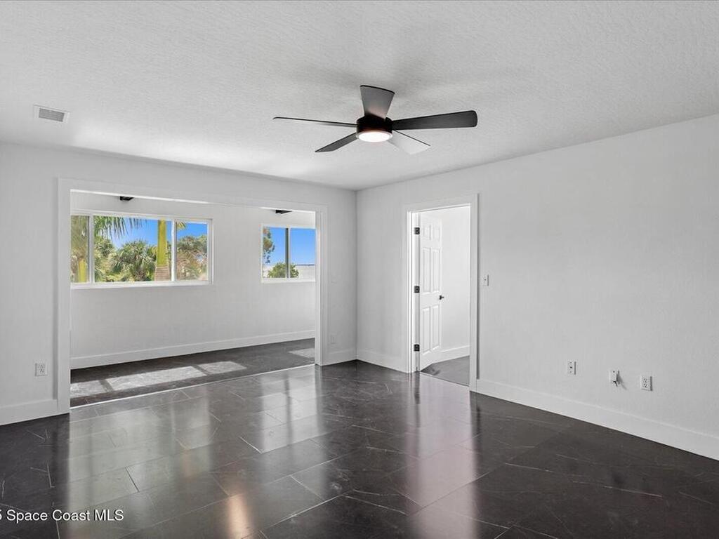 807 W Central Boulevard, Cape Canaveral, FL 32920