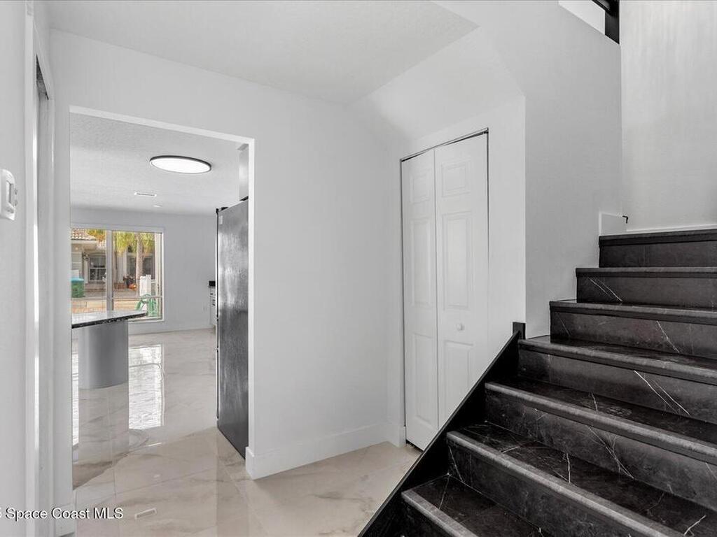 807 W Central Boulevard, Cape Canaveral, FL 32920