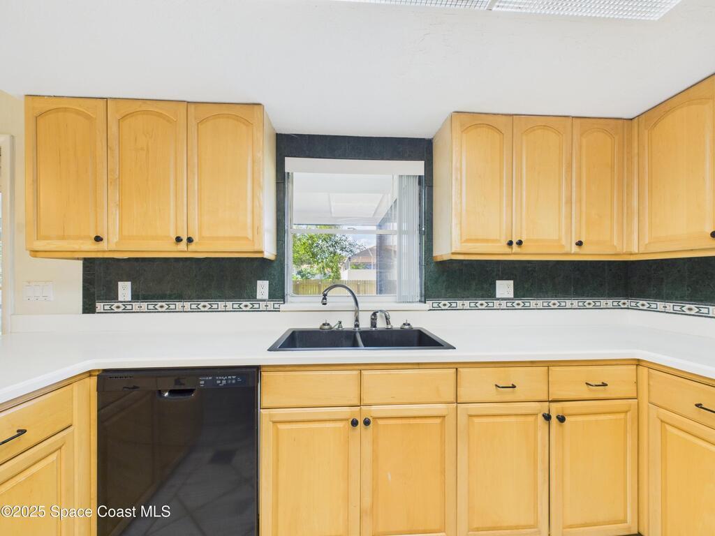 2265 44th Avenue, Vero Beach, FL 32966