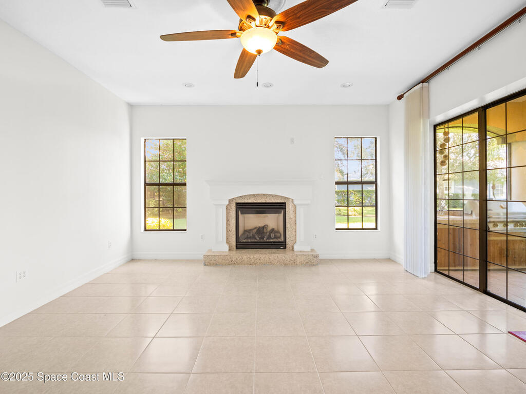 896 Yellow Wood Court, Palm Bay, FL 32909