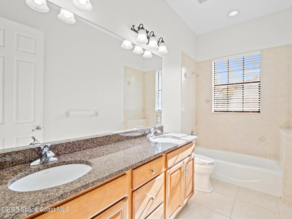 896 Yellow Wood Court, Palm Bay, FL 32909