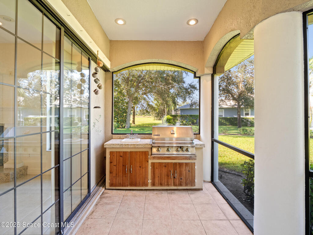 896 Yellow Wood Court, Palm Bay, FL 32909