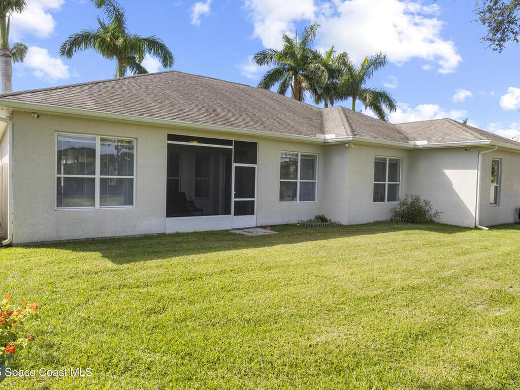 352 Sebastian Crossings Boulevard, Sebastian, FL 32958