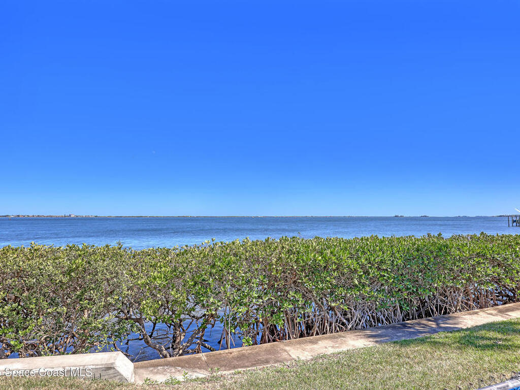 5011 Dixie Highway, Palm Bay, FL 32905