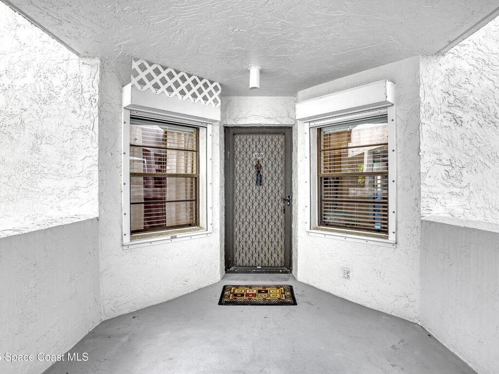 5011 Dixie Highway, Palm Bay, FL 32905