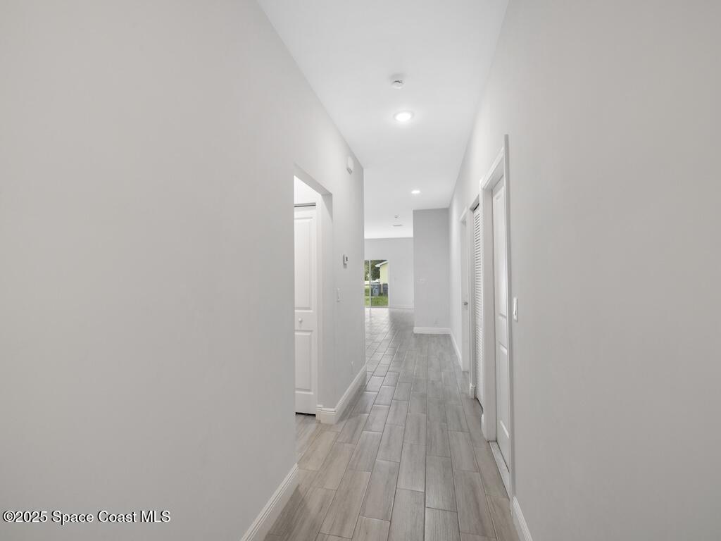 1395 17th Court, Vero Beach, FL 32962