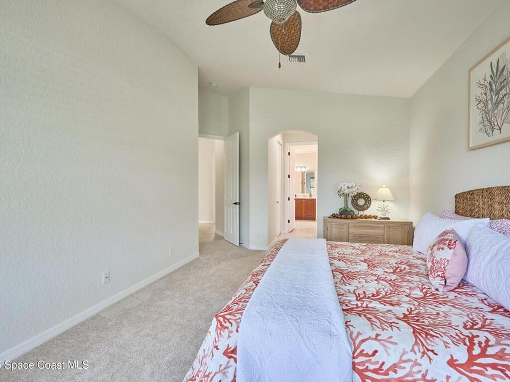 6227 Thames Place, Vero Beach, FL 32966