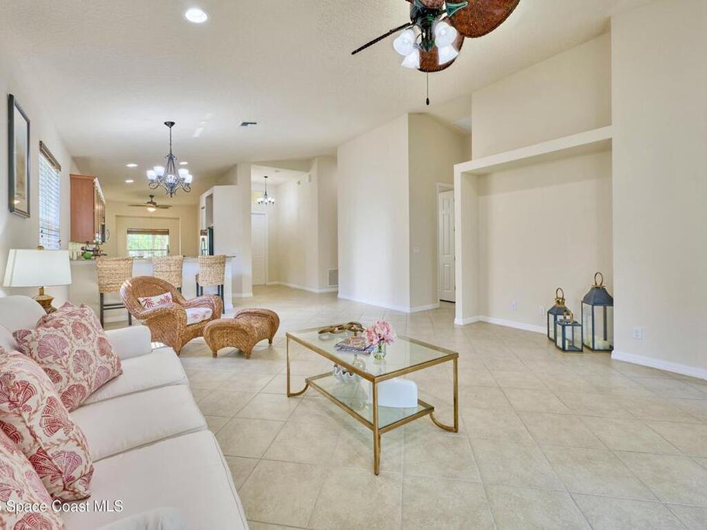 6227 Thames Place, Vero Beach, FL 32966