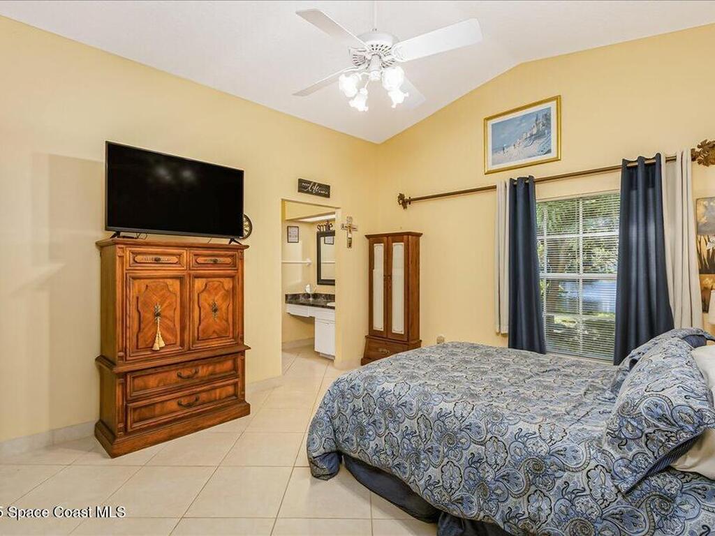 2492 Coral Ridge Circle, Melbourne, FL 32935