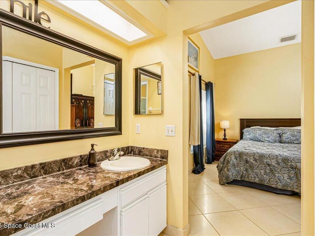 2492 Coral Ridge Circle, Melbourne, FL 32935