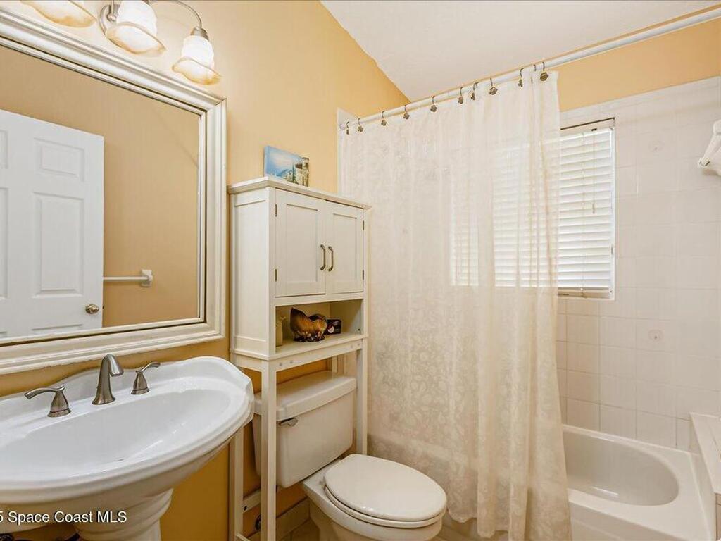 2492 Coral Ridge Circle, Melbourne, FL 32935