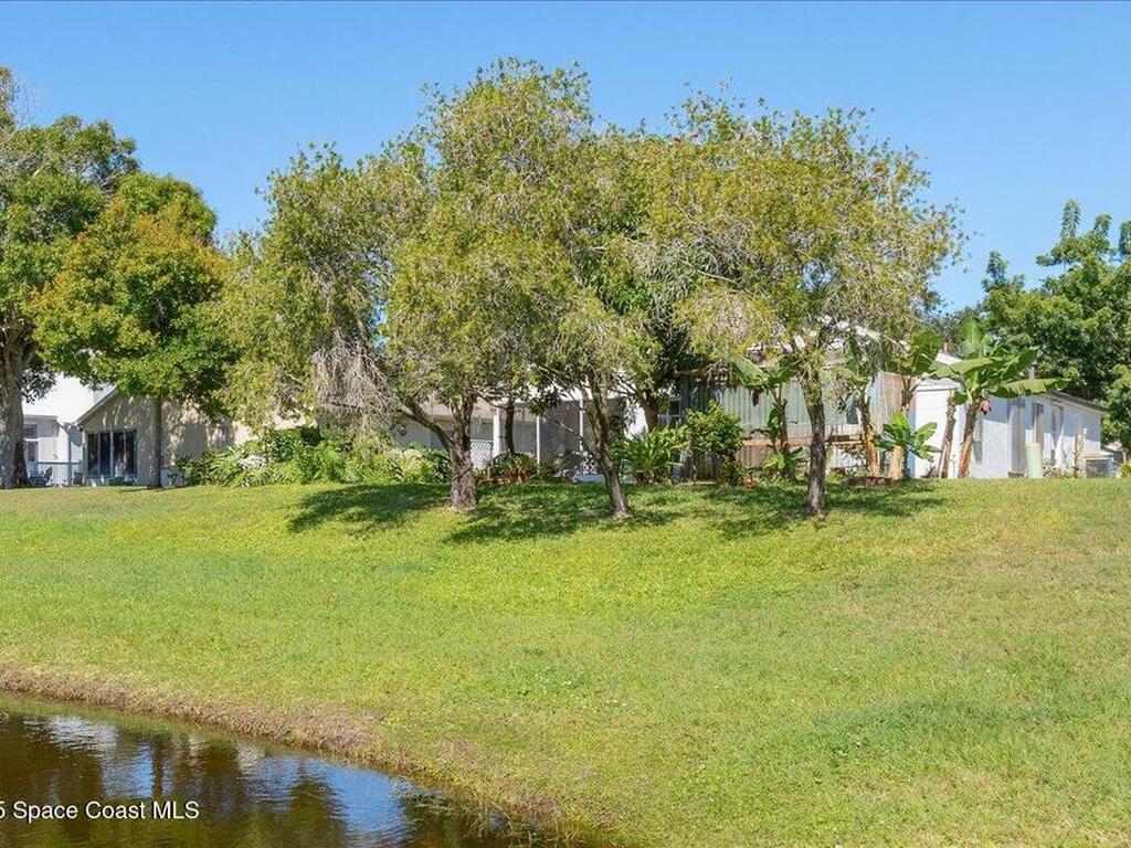 2492 Coral Ridge Circle, Melbourne, FL 32935