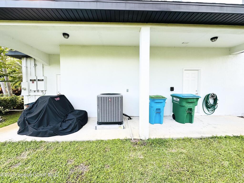 4762 Blossom Ridge Place, Grant, FL 32949