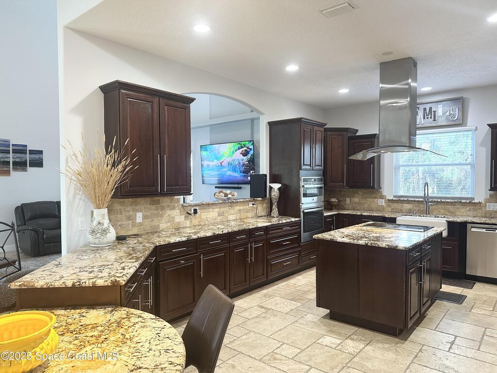 4762 Blossom Ridge Place, Grant, FL 32949