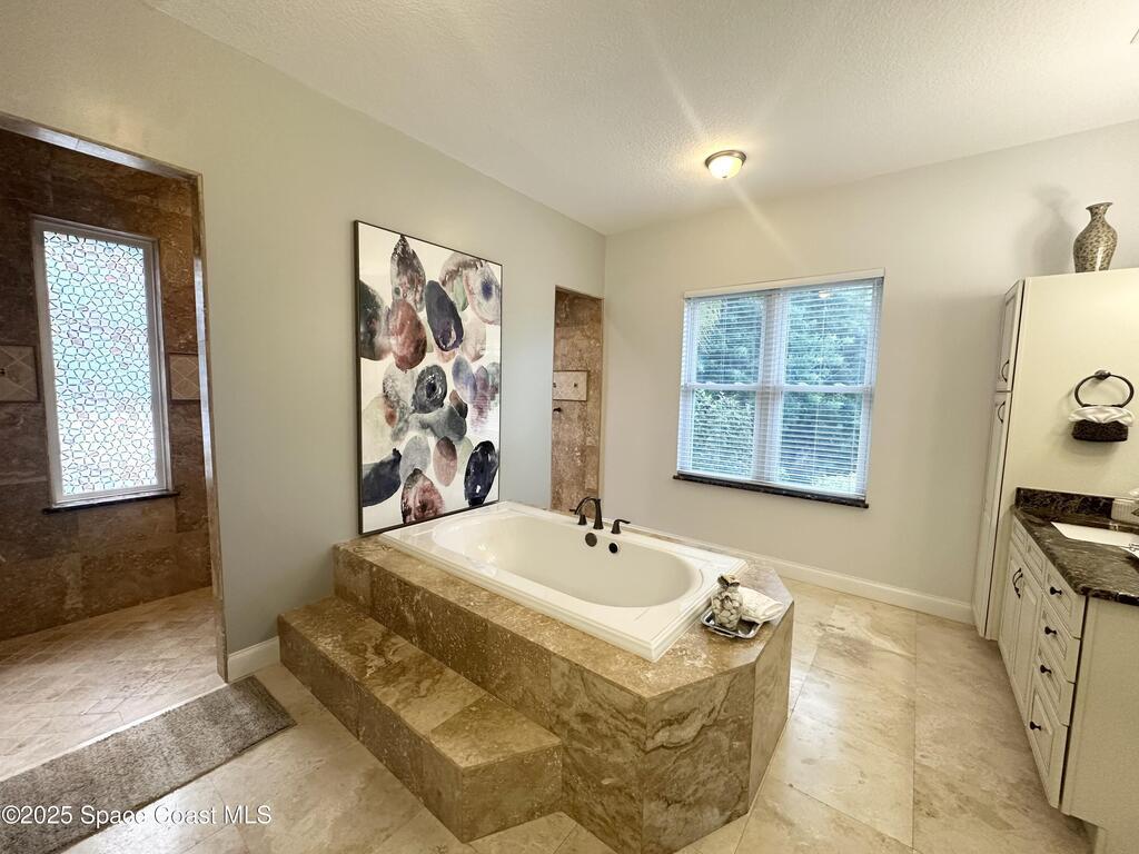 4762 Blossom Ridge Place, Grant, FL 32949