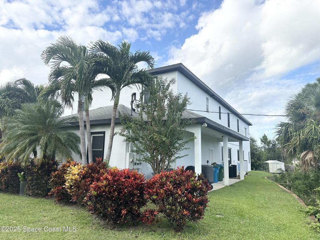 4762 Blossom Ridge Place, Grant, FL 32949