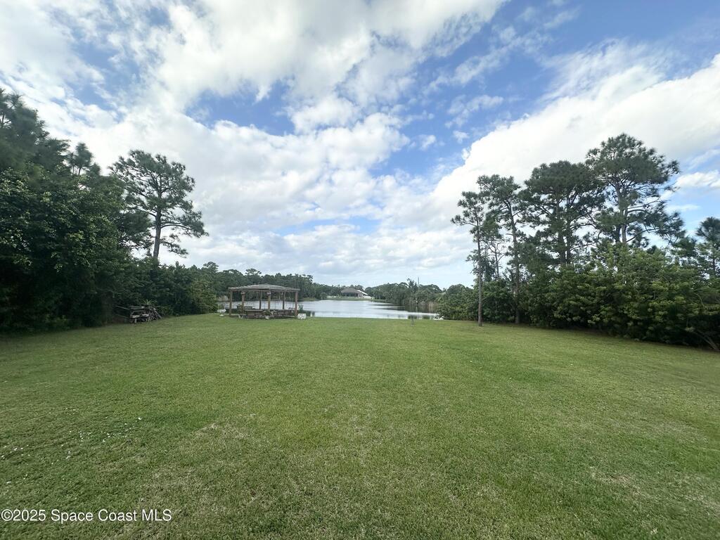 4762 Blossom Ridge Place, Grant, FL 32949