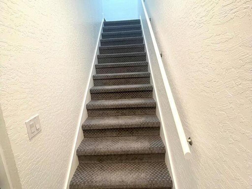 5570 Sanctuary Avenue, Grant, FL 32949