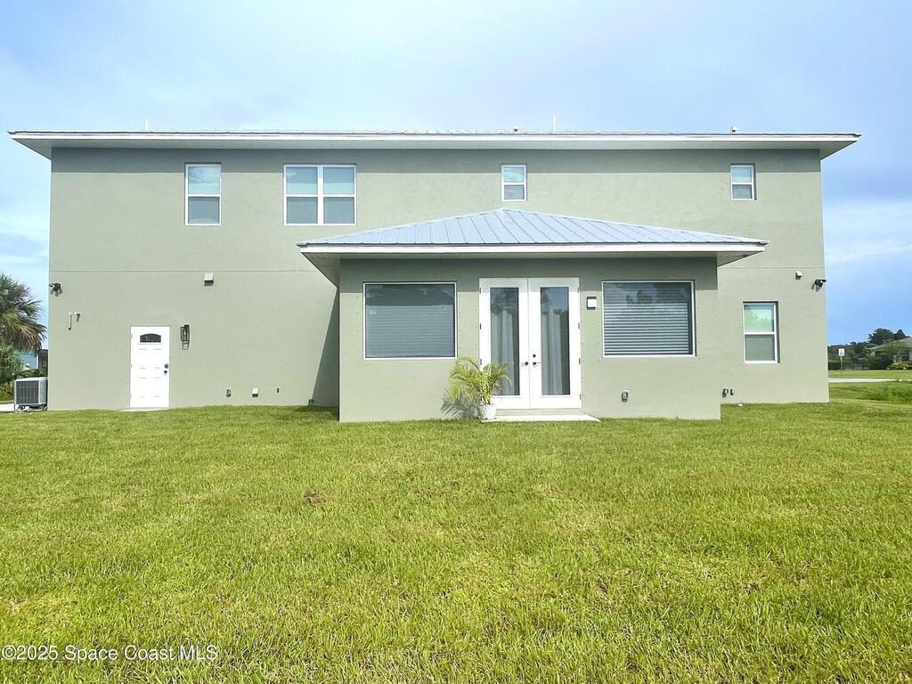 5570 Sanctuary Avenue, Grant, FL 32949