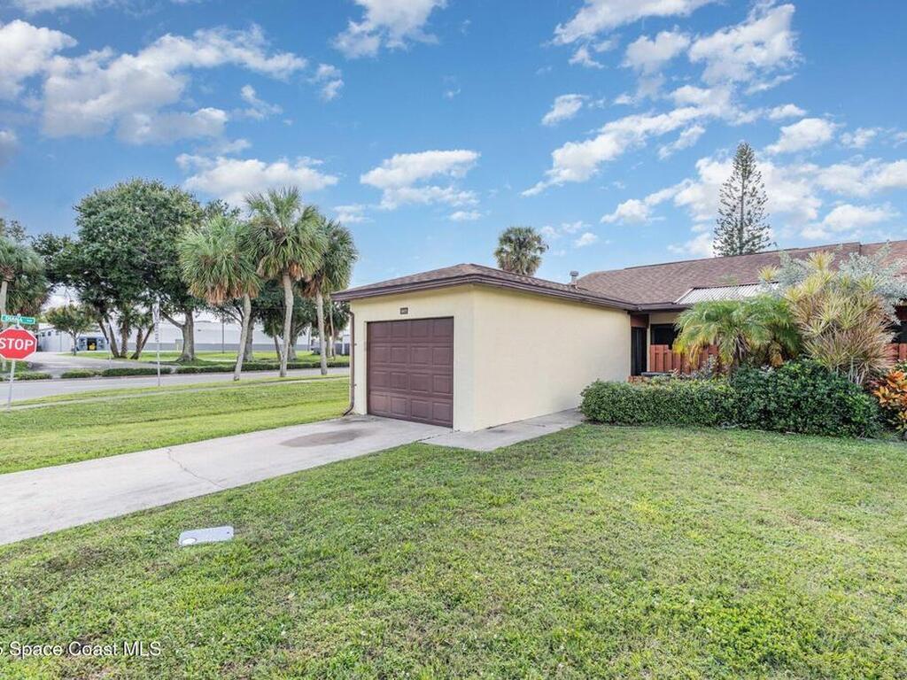 1601 Jolson Court, Merritt Island, FL 32953