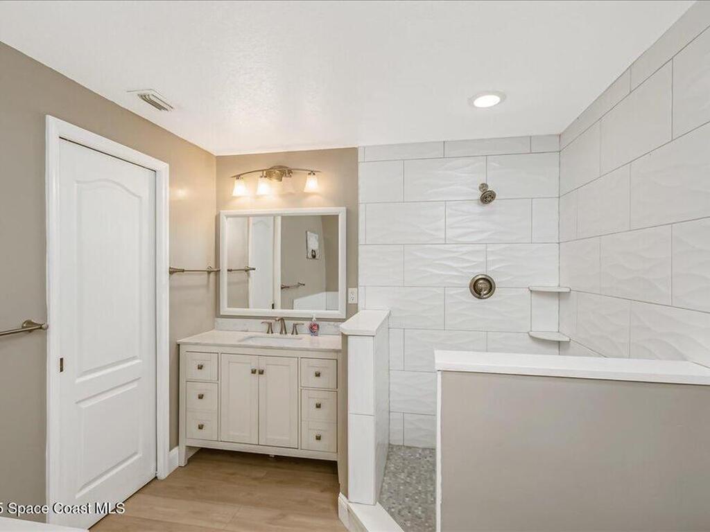 1177 N Highway A1a, Indialantic, FL 32903