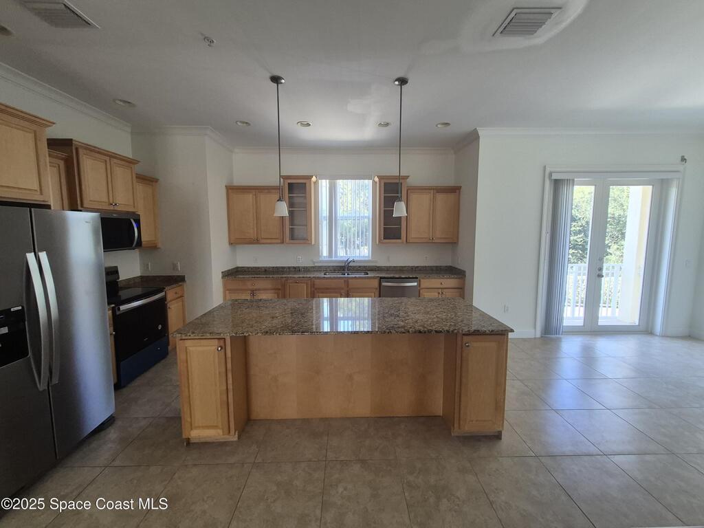 870 Vignoles Avenue, Palm Bay, FL 32905