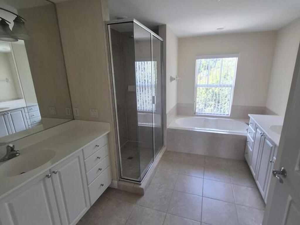 870 Vignoles Avenue, Palm Bay, FL 32905