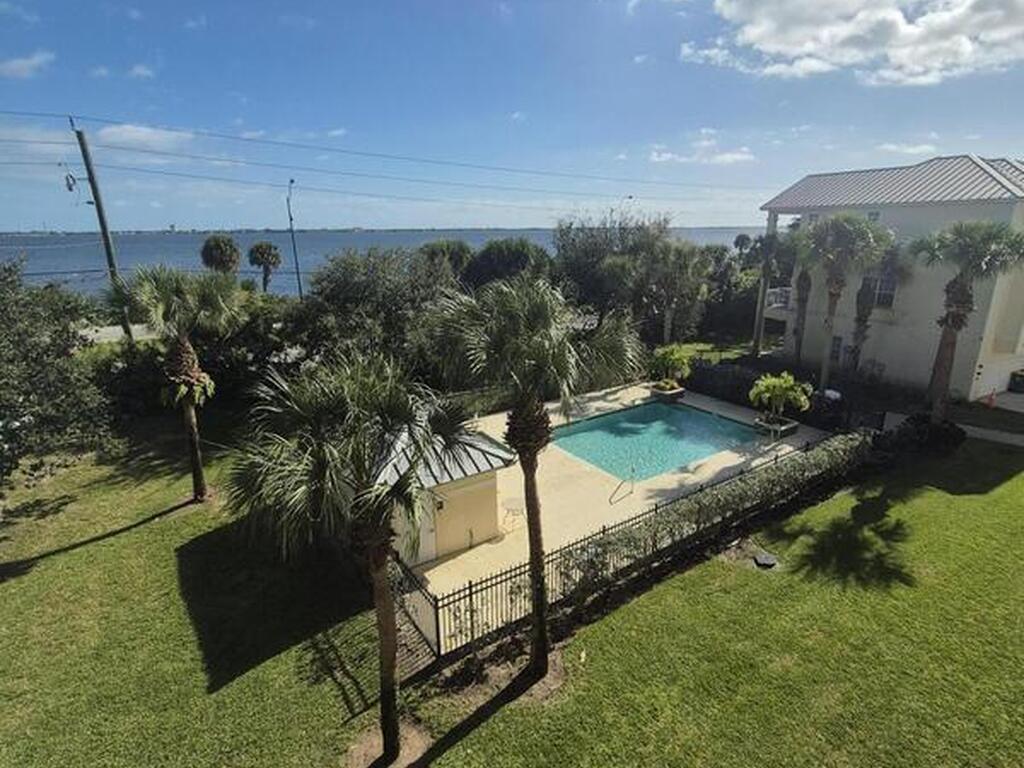 870 Vignoles Avenue, Palm Bay, FL 32905