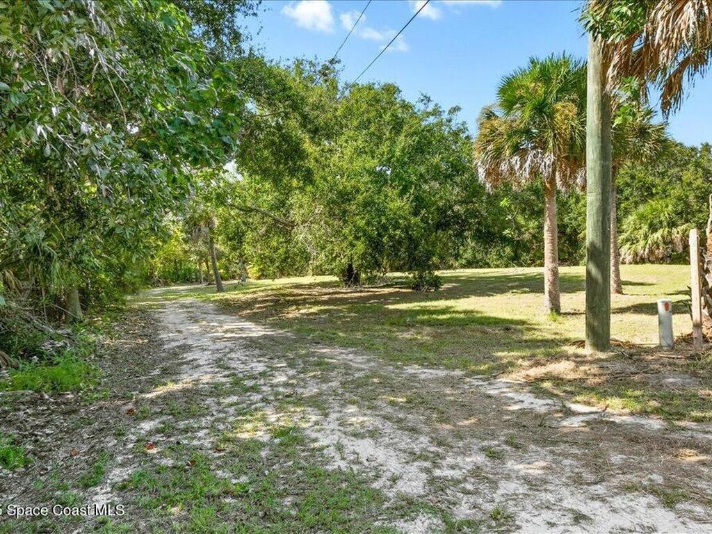 6555 S Tropical Trail, Merritt Island, FL 32952