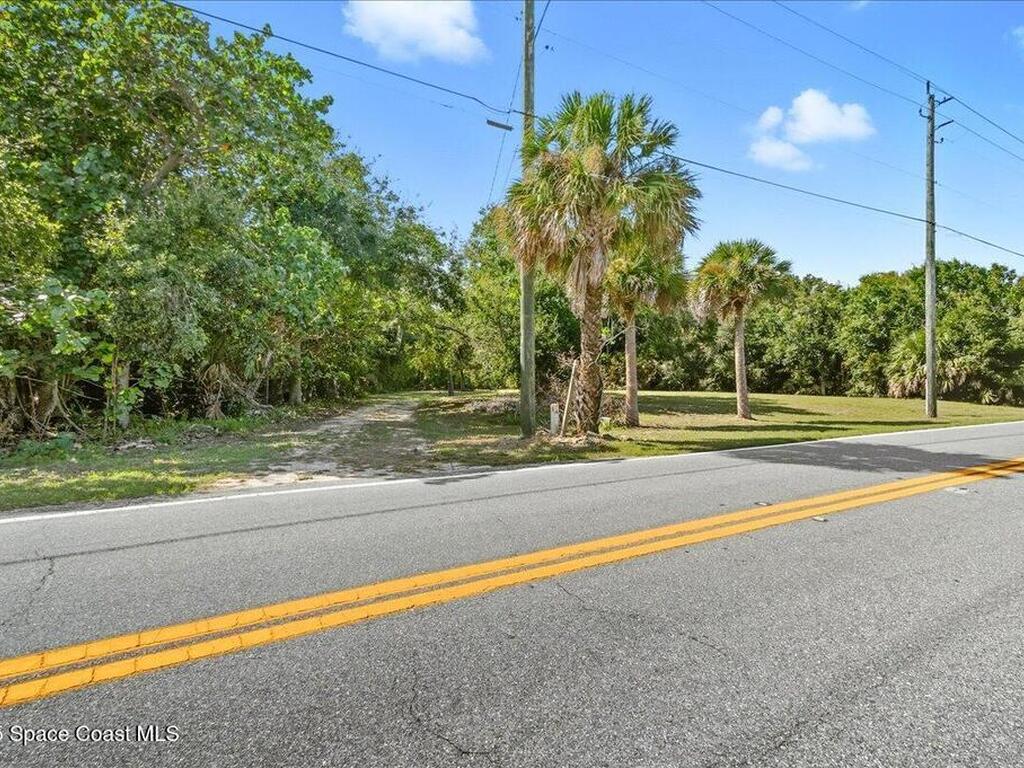 6555 S Tropical Trail, Merritt Island, FL 32952