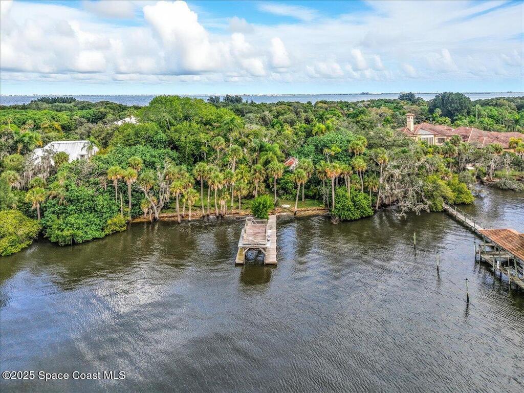 6555 S Tropical Trail, Merritt Island, FL 32952