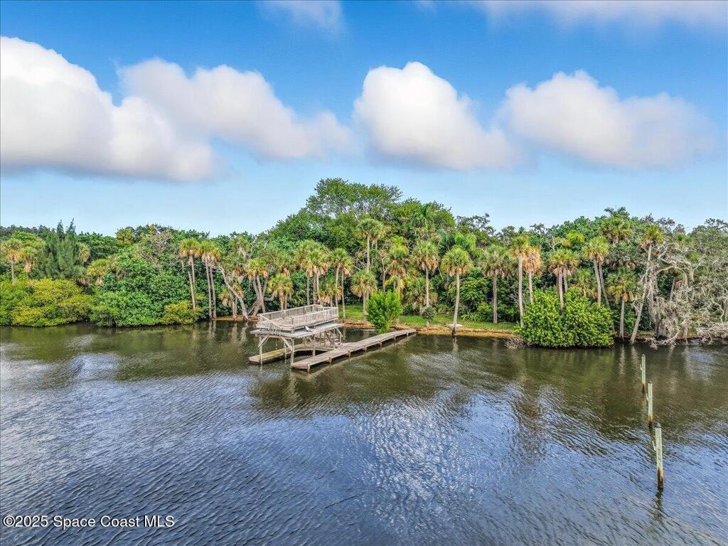 6555 S Tropical Trail, Merritt Island, FL 32952