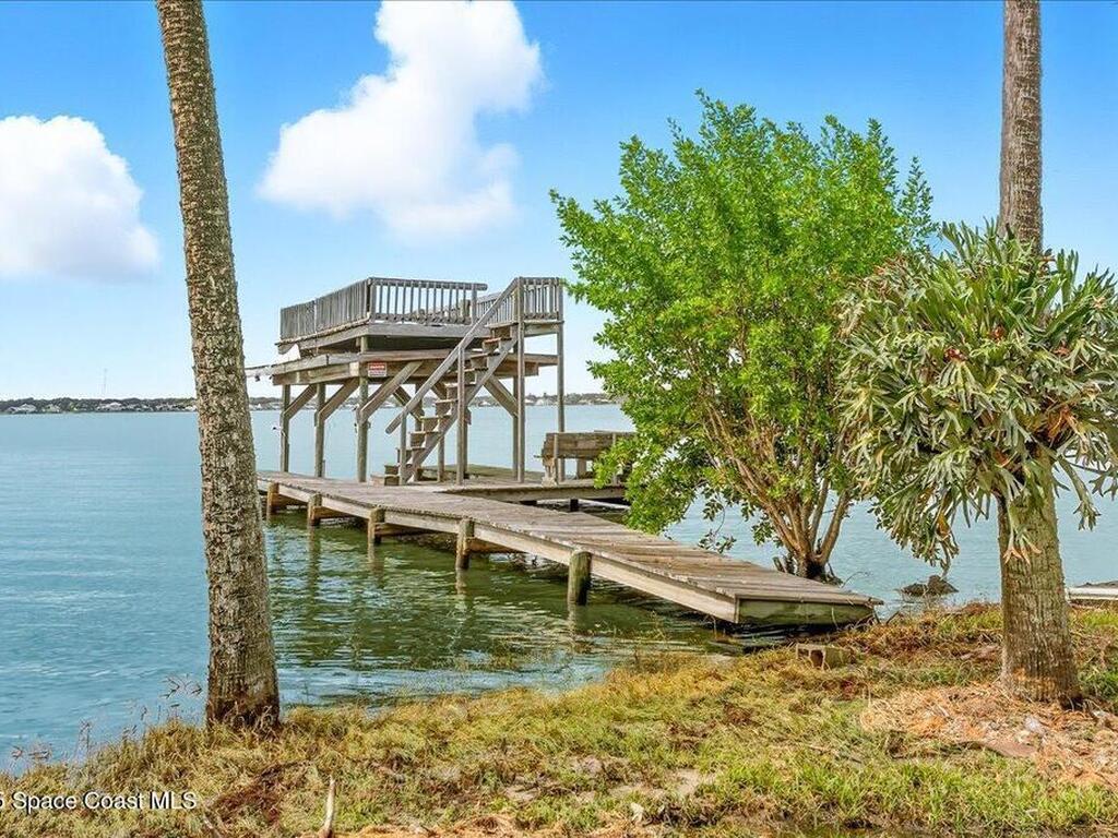 6555 S Tropical Trail, Merritt Island, FL 32952