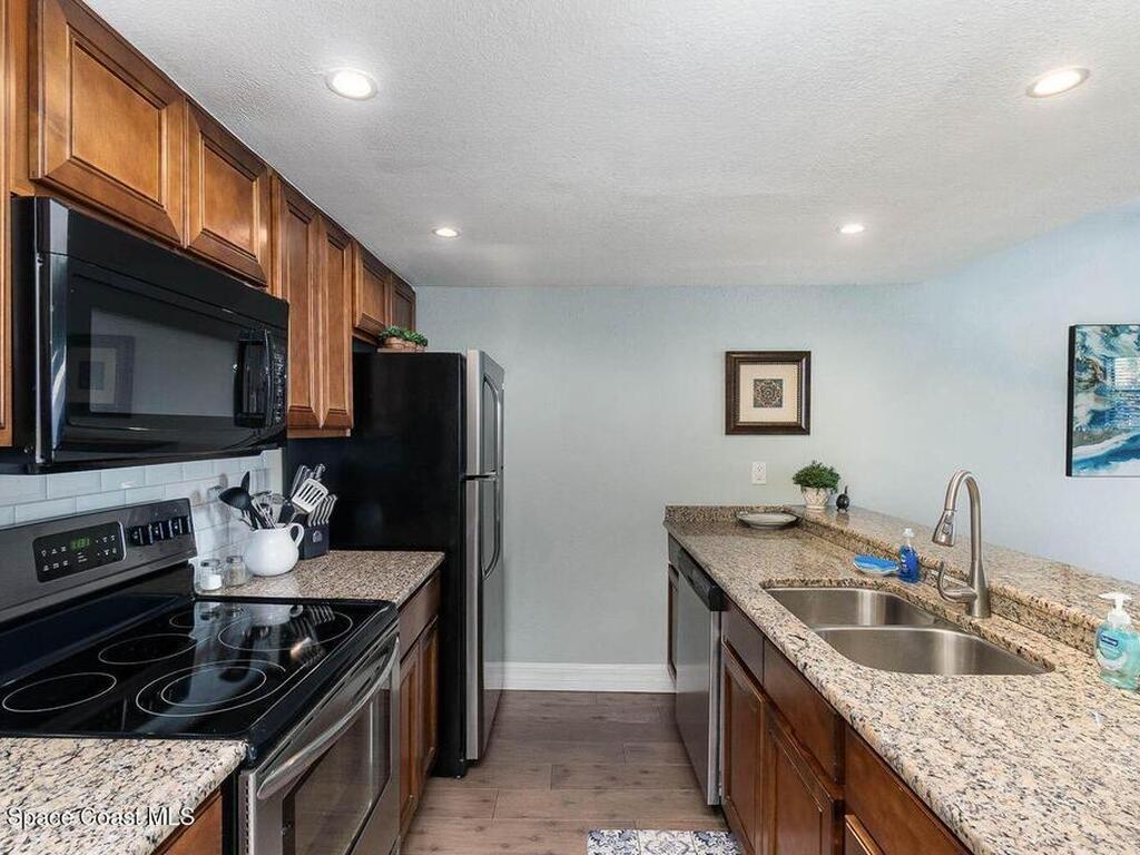 8305 N Rosalind Avenue, Cape Canaveral, FL 32920