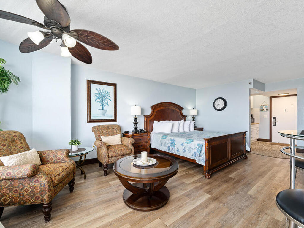 313 S Atlantic Avenue, Daytona Beach, FL 32118