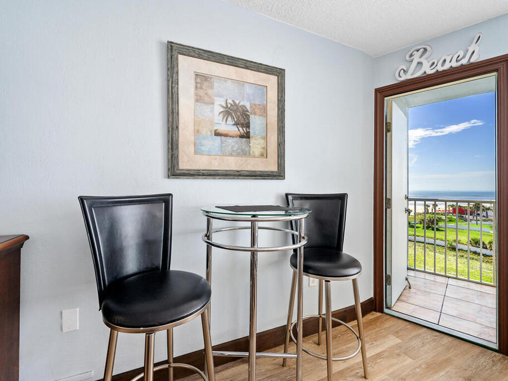 313 S Atlantic Avenue, Daytona Beach, FL 32118