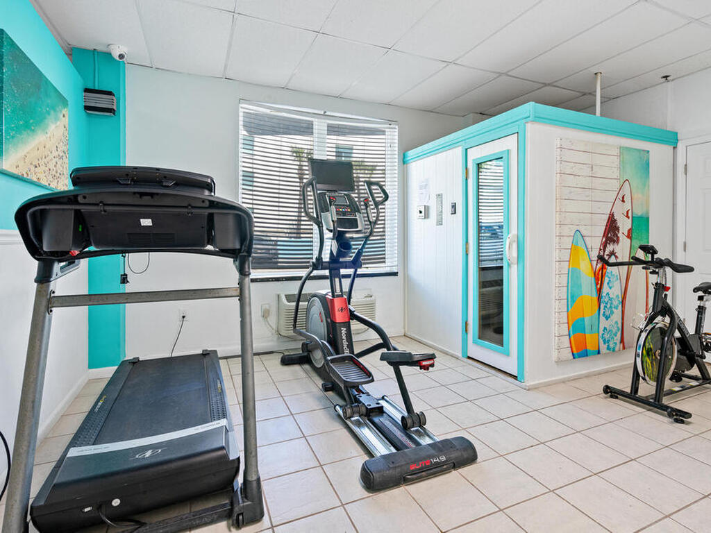 313 S Atlantic Avenue, Daytona Beach, FL 32118