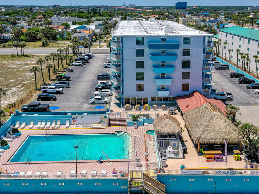 313 S Atlantic Avenue, Daytona Beach, FL 32118