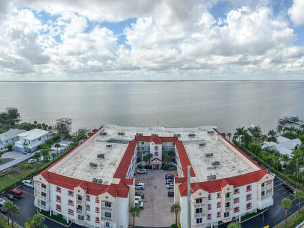 3360 S Atlantic Avenue, Cocoa Beach, FL 32931