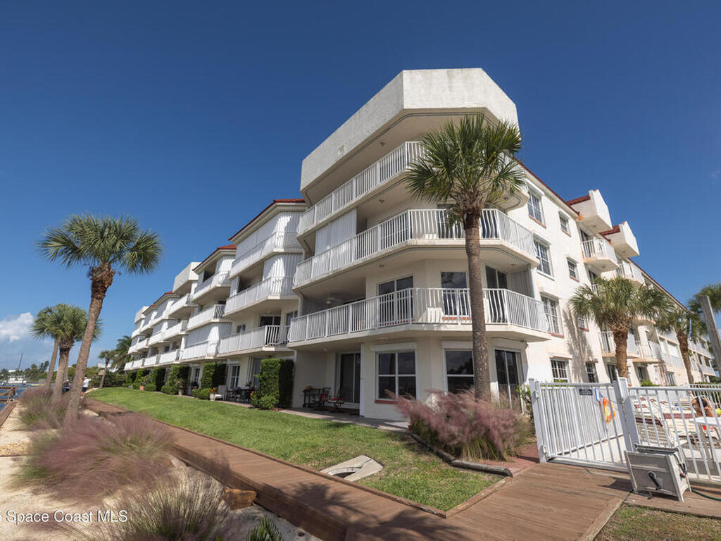 3360 S Atlantic Avenue, Cocoa Beach, FL 32931