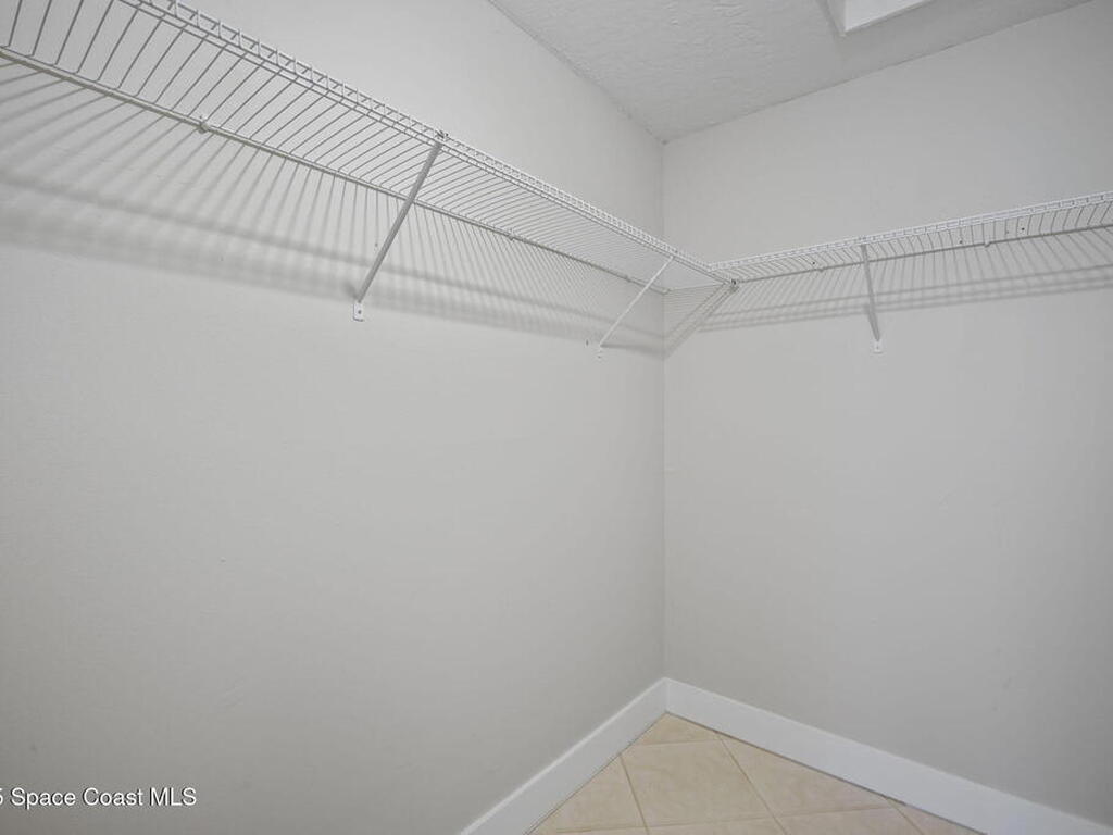 201 Cocoa Isles Boulevard, Cocoa Beach, FL 32931