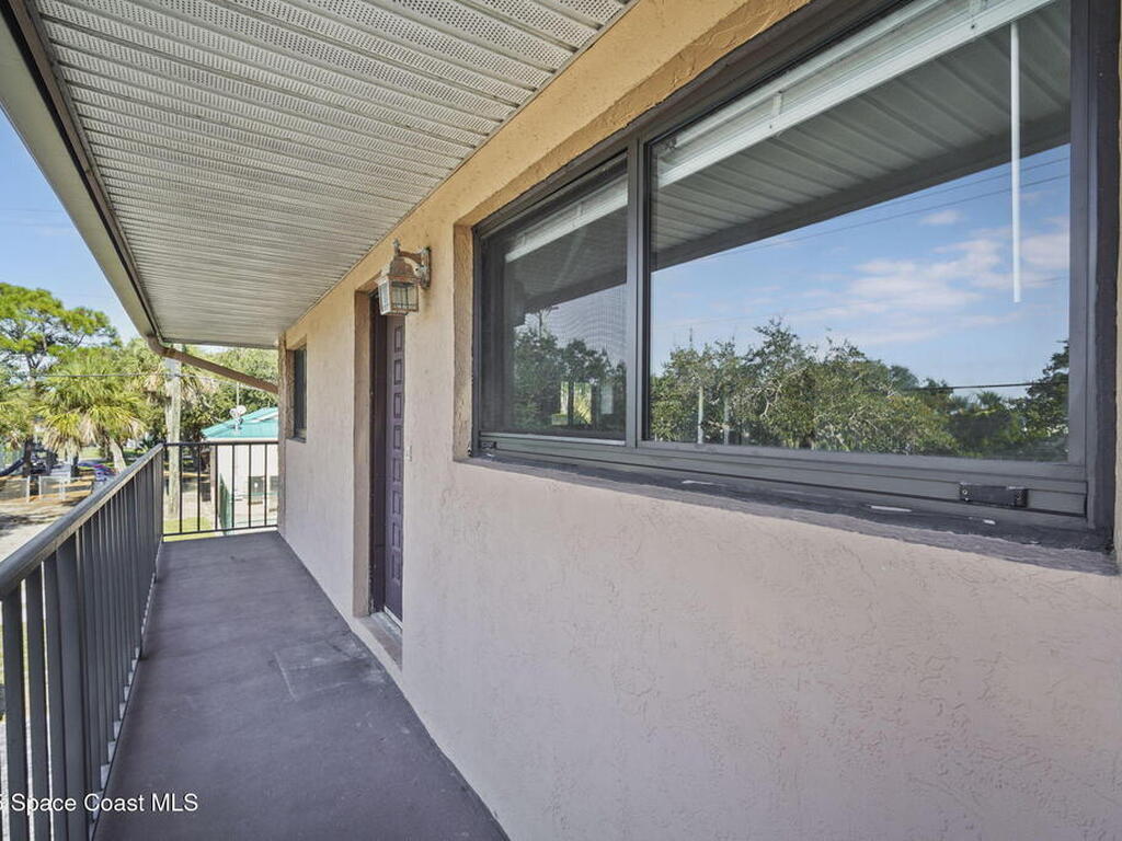 201 Cocoa Isles Boulevard, Cocoa Beach, FL 32931