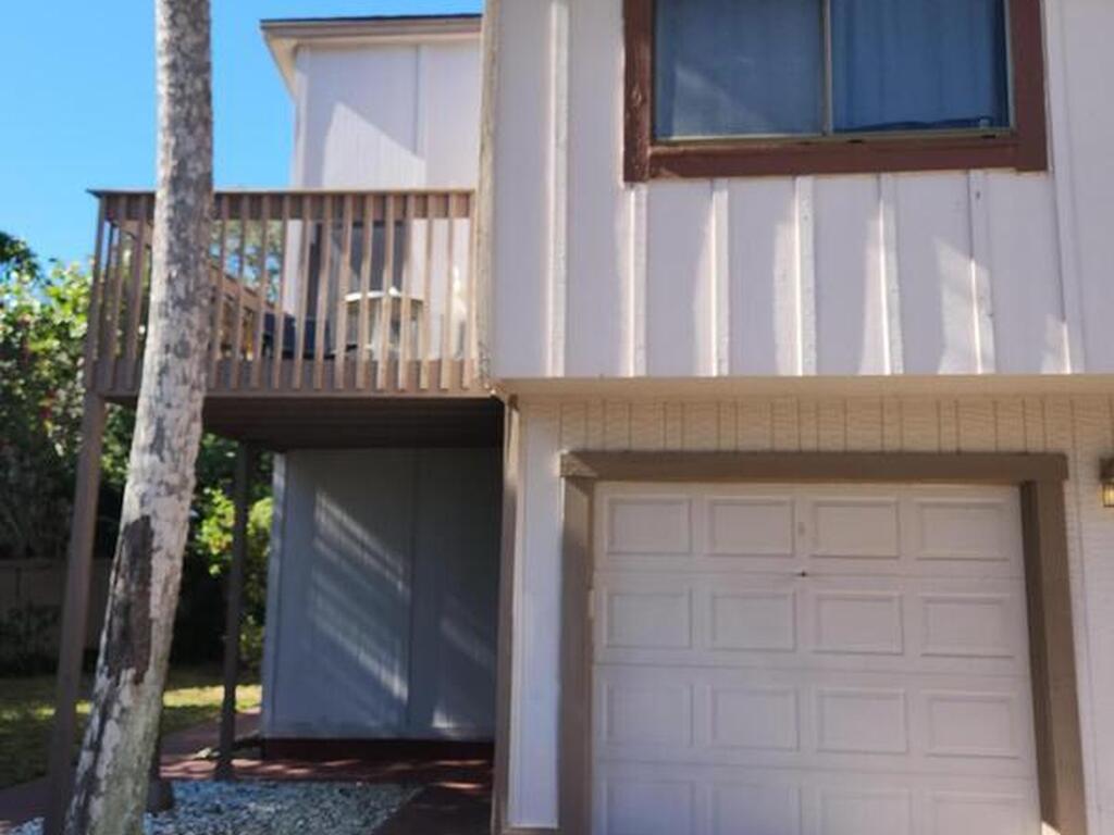 3 Fairway Drive, Cocoa Beach, FL 32931